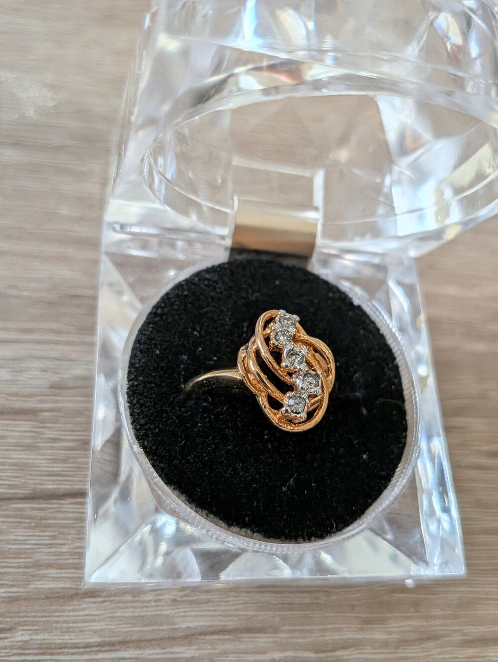 18k Gold plated Ring HGE Ring Sz 6 - 6.5